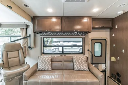 RV Goldie Thor Motor Coach Freedom Elite Class A