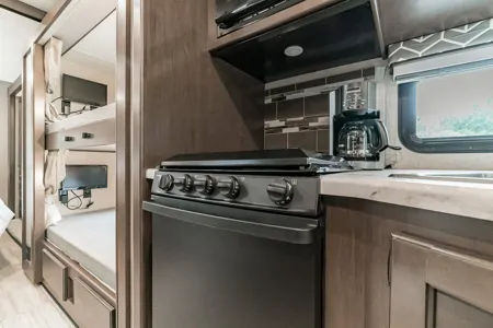 RV Goldie Thor Motor Coach Freedom Elite Class A