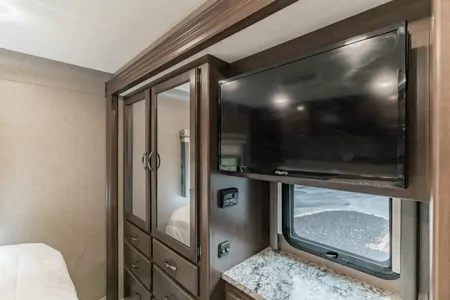 RV Goldie Thor Motor Coach Freedom Elite Class A