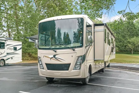 RV Goldie Thor Motor Coach Freedom Elite Class A