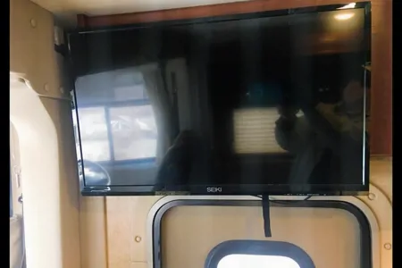 “Getaway”  2016 Thor Axis 24.1 Class A crossover to Class C