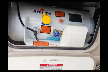 “Getaway”  2016 Thor Axis 24.1 Class A crossover to Class C