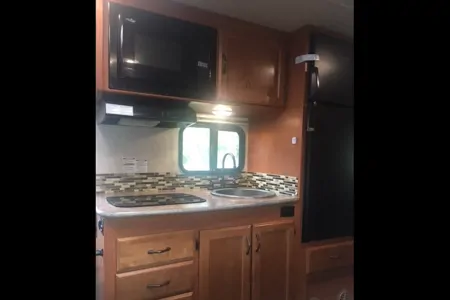 Ford ALP Adventurer 23DS*15 Class C