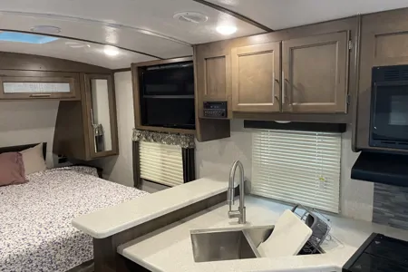 Tom and Christine's Keystone  Cougar Travel Trailer