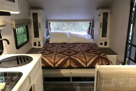 "Couples Retreat" R-Pod 192 Travel Trailer