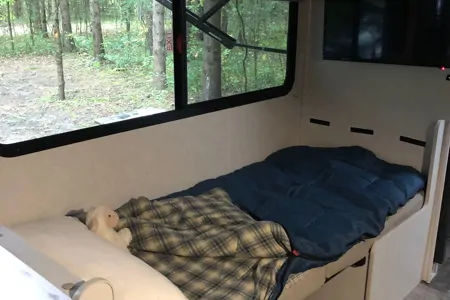 "Couples Retreat" R-Pod 192 Travel Trailer