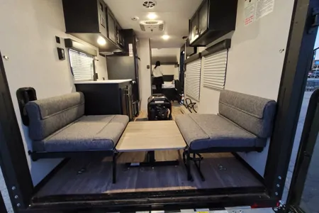 2021 Tow Hauler Wolf Pup ! Patio Gate, Solar Panel