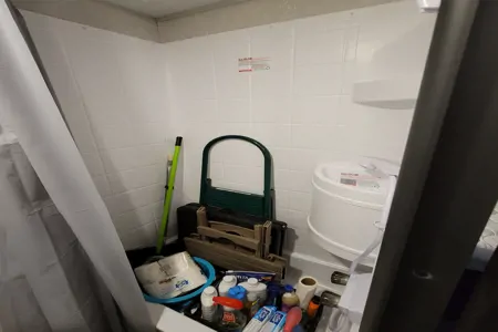 2021 Tow Hauler Wolf Pup ! Patio Gate, Solar Panel