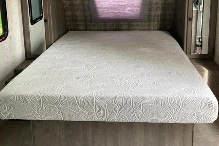 *Riggie Smalls* - Apex Nano 208BHS Travel Trailer