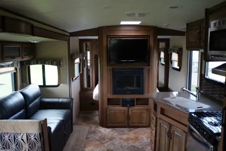 2014 Viewfinder 28BHSS Travel Trailer