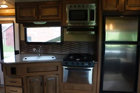 2014 Viewfinder 28BHSS Travel Trailer