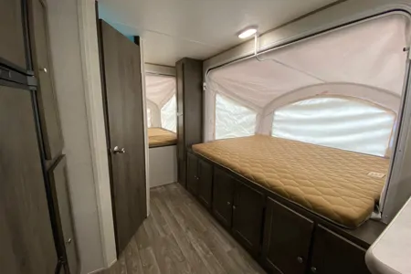 Ms. Frizzle the Happy Family Camper 