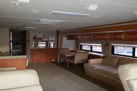 Luxury RV  WILDLIFE RADY 