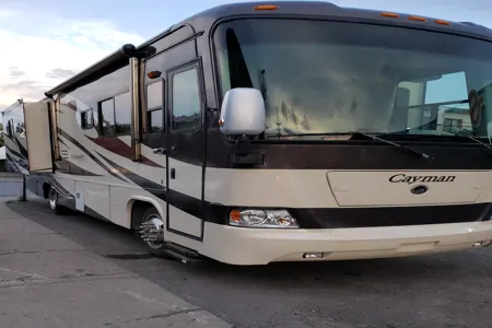 Luxury RV  WILDLIFE RADY 