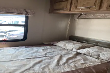 Shawn & Karen's Jayco Greyhawk Prestige Class C