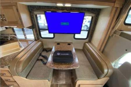  Thor Motor Coach Four Winds  Class C