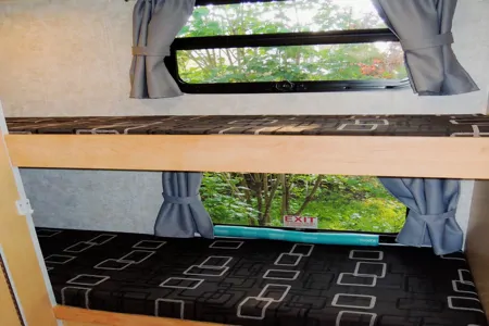 TowME - Prolite Profil 14 with Bunkbeds & Solar