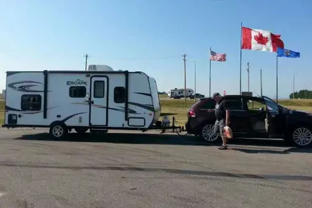 Light and super easy pulling family camping trailer
