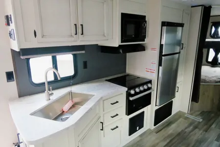 2022 Open Range 26bhs Travel Trailer