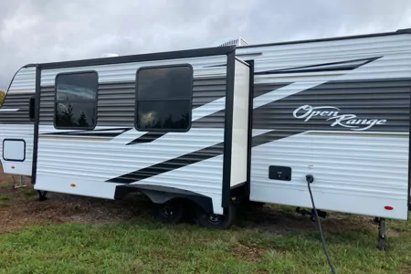 2022 Open Range 26bhs Travel Trailer