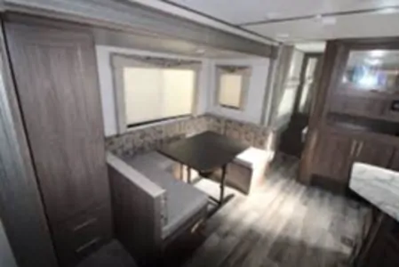Very clean and Pristine 24ft family trailer - sleeps 8