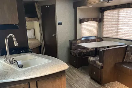Sport trek Travel Trailer