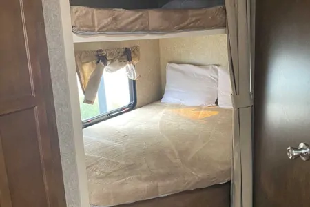 Sport trek Travel Trailer