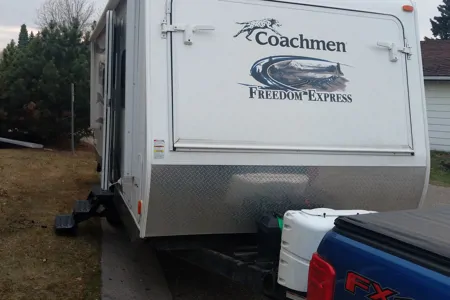 Kermit's Coachman Freedom Express Hybrid