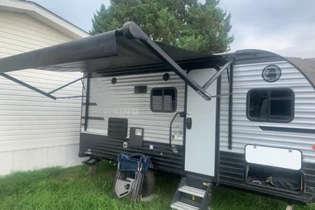 Kelsey's Viking 17BH  Travel Trailer
