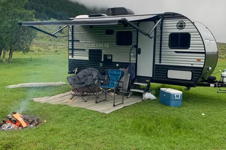 Kelsey's Viking 17BH  Travel Trailer