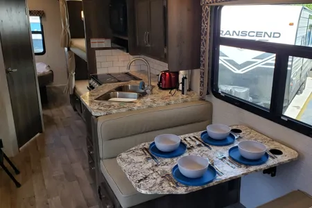 "Adventure Seeker" Sleeps Up to 10.  125 Miles Included!