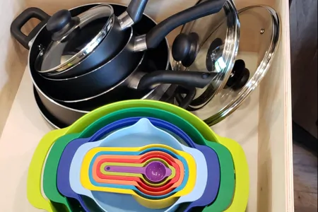 "Adventure Seeker" Sleeps Up to 10.  125 Miles Included!