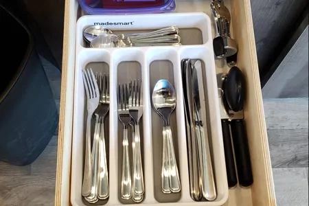 "Adventure Seeker" Sleeps Up to 10.  125 Miles Included!