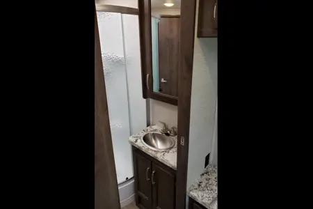 "Adventure Seeker" Sleeps Up to 10.  125 Miles Included!