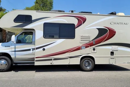 Thor Motor Coach Chateau 23U Class C