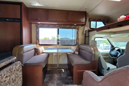 Thor Motor Coach Chateau 23U Class C