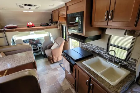 Thor Motor Coach Chateau 23U Class C