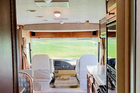 Fun Trip RV Winnebago Vista Class A