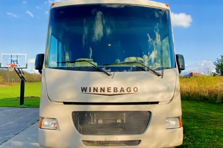 Fun Trip RV Winnebago Vista Class A