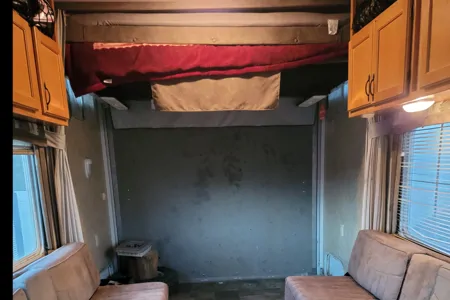 D&S Mega lite Extreme  Toy Hauler