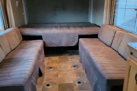 D&S Mega lite Extreme  Toy Hauler