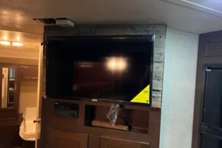 Forest River Cherokee Grey Wolf 29VT Travel Trailer