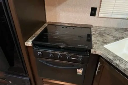 Forest River Cherokee Grey Wolf 29VT Travel Trailer