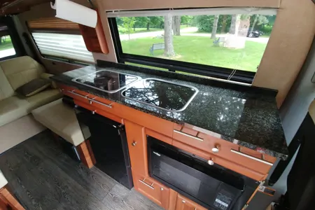 Andrew's Roadtrek SS Agile