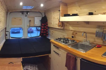 Marc-André's Nissan NV 2500 Class B