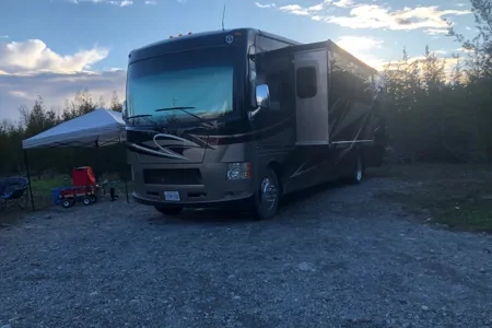 Outlaw RV's Thor Motor Coach Outlaw 37LS Class A Toy Hauler