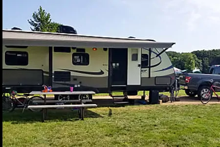 Executive Family Glamping