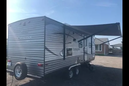 Coachmen Catalina 221 TBS Travel Trailer
