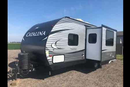 Coachmen Catalina 221 TBS Travel Trailer
