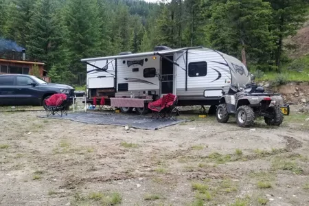 THE PLACE TO BE! Family Friendly Camping Forest River Wildwood 